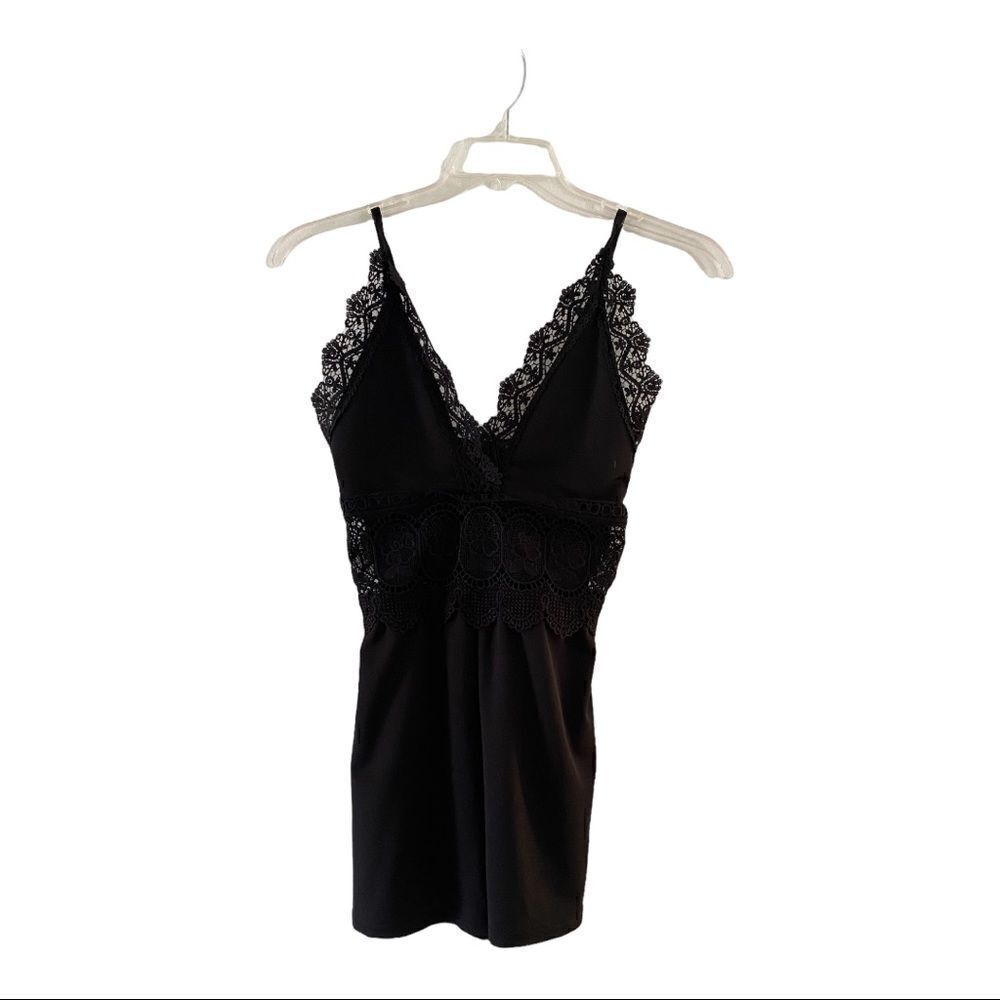 PrettyLittleThing Black Crochet Trim Playsuit Romper NWT Size 12 USA